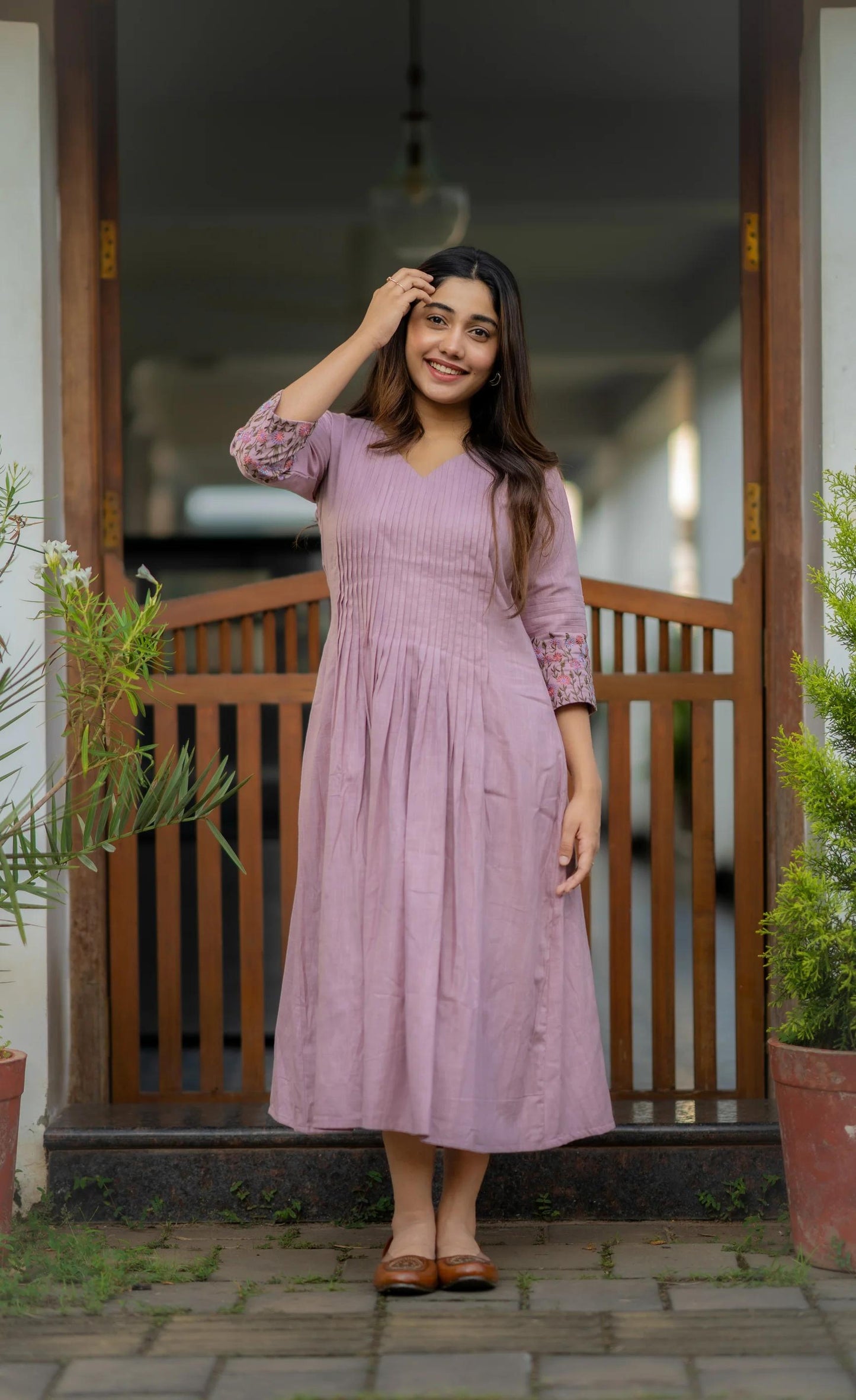 Aaysa Floral A-Line Embroidered Anarkali Kurta