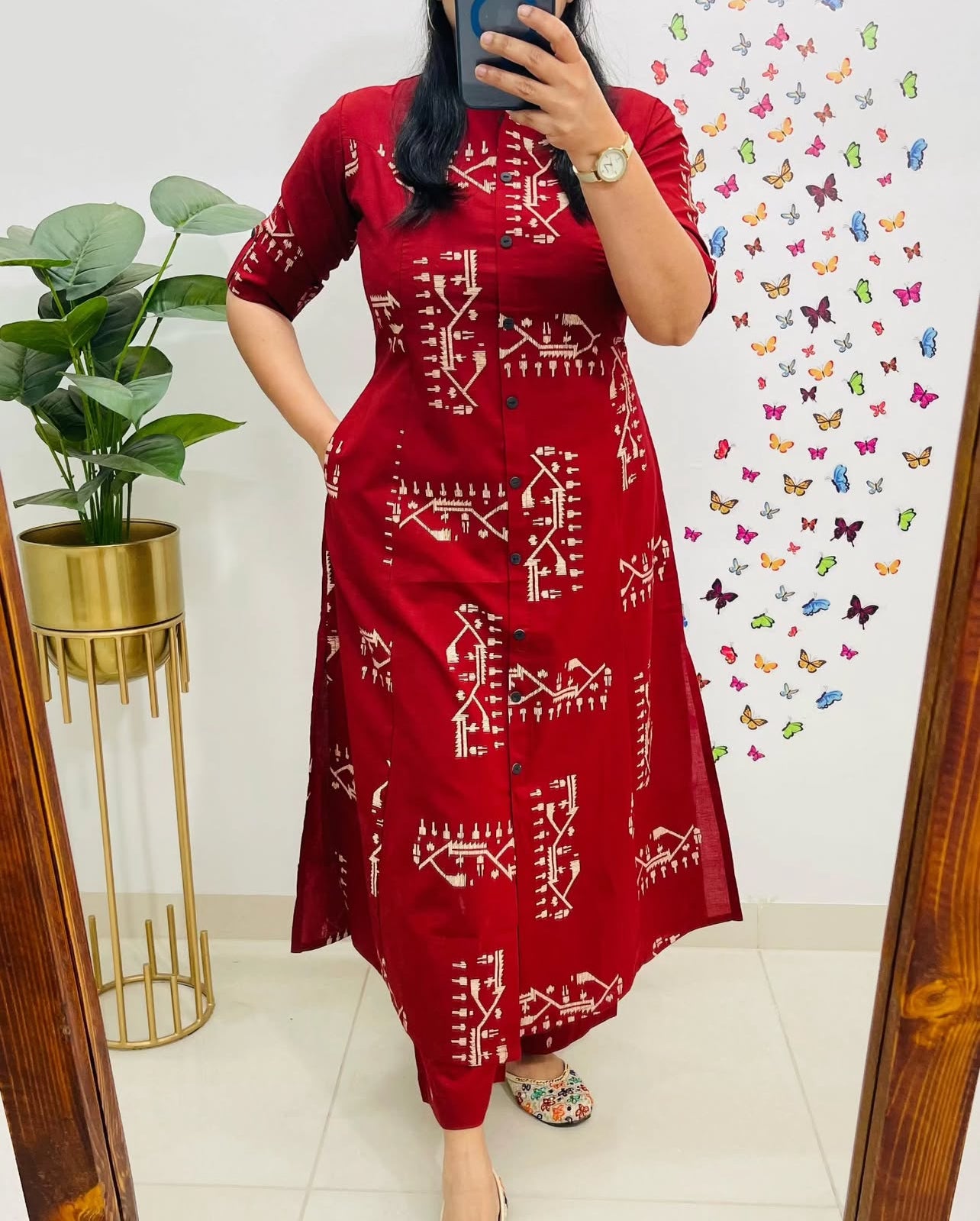 Aaysa Floral Printed Round Neck Pure Cotton Straight Kurta with Trousers