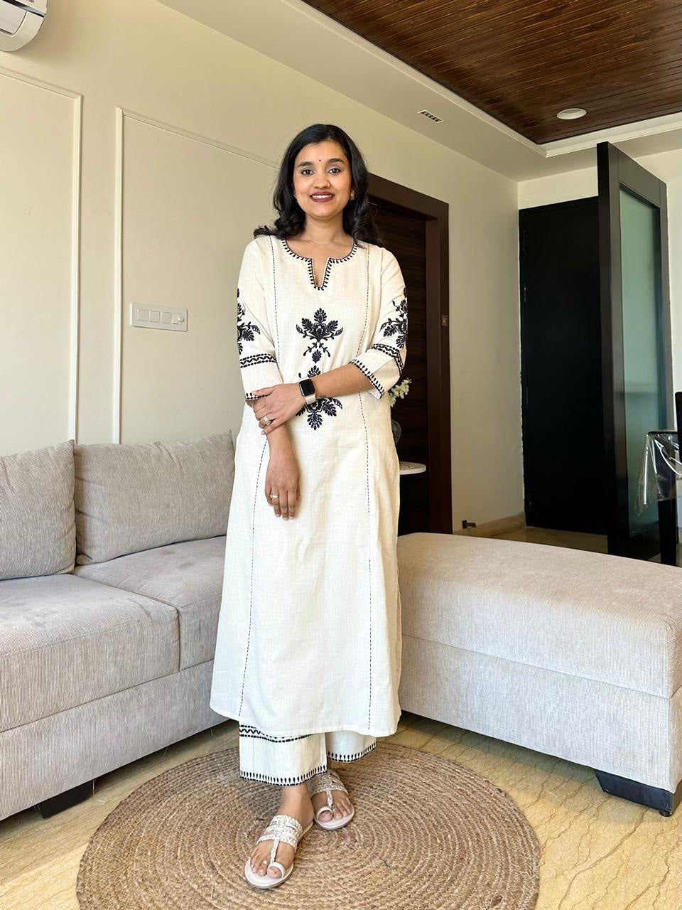 Aaysa Embroidered A-Line Thread Work Pure Cotton Kurta With Trousers