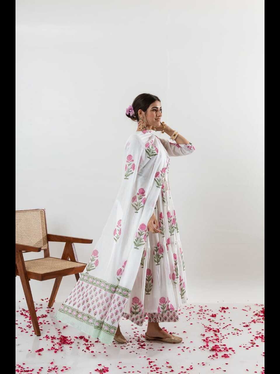 Aaysa Floral Printed Layered Pure Cotton Anarkali Kurta With Trousers And Dupatta