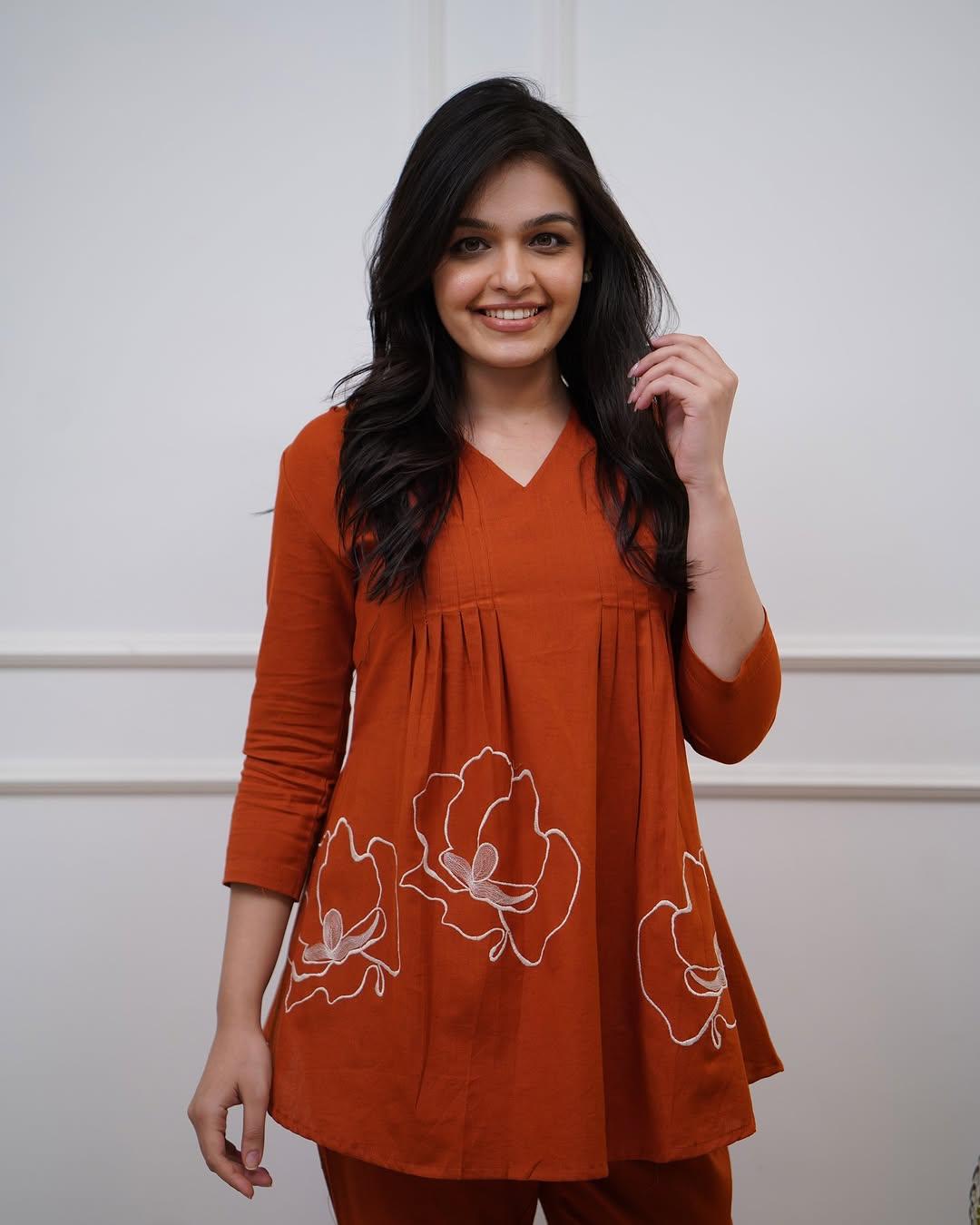 Aaysa Embroidered Pure Cotton Co-Ord Set