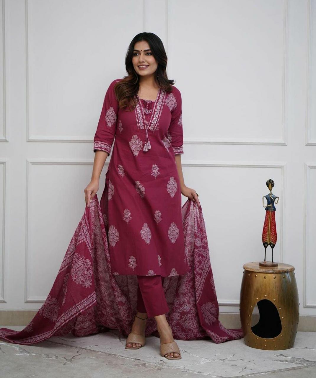 Aaysa Women Floral Printed Cotton Kurta with Trousers & Dupatta