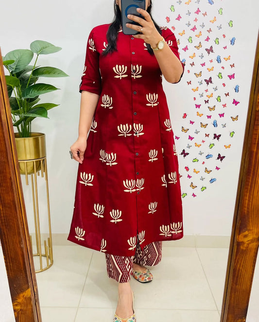 Aaysa Floral Printed Round Neck Pure Cotton Straight Kurta with Trousers