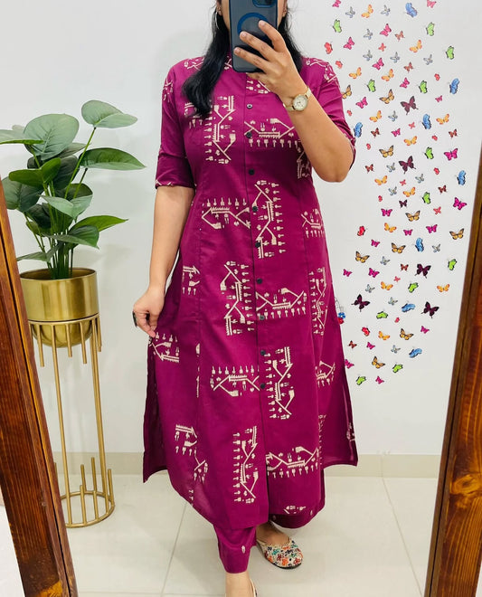 Aaysa Floral Printed Round Neck Pure Cotton Straight Kurta with Trousers