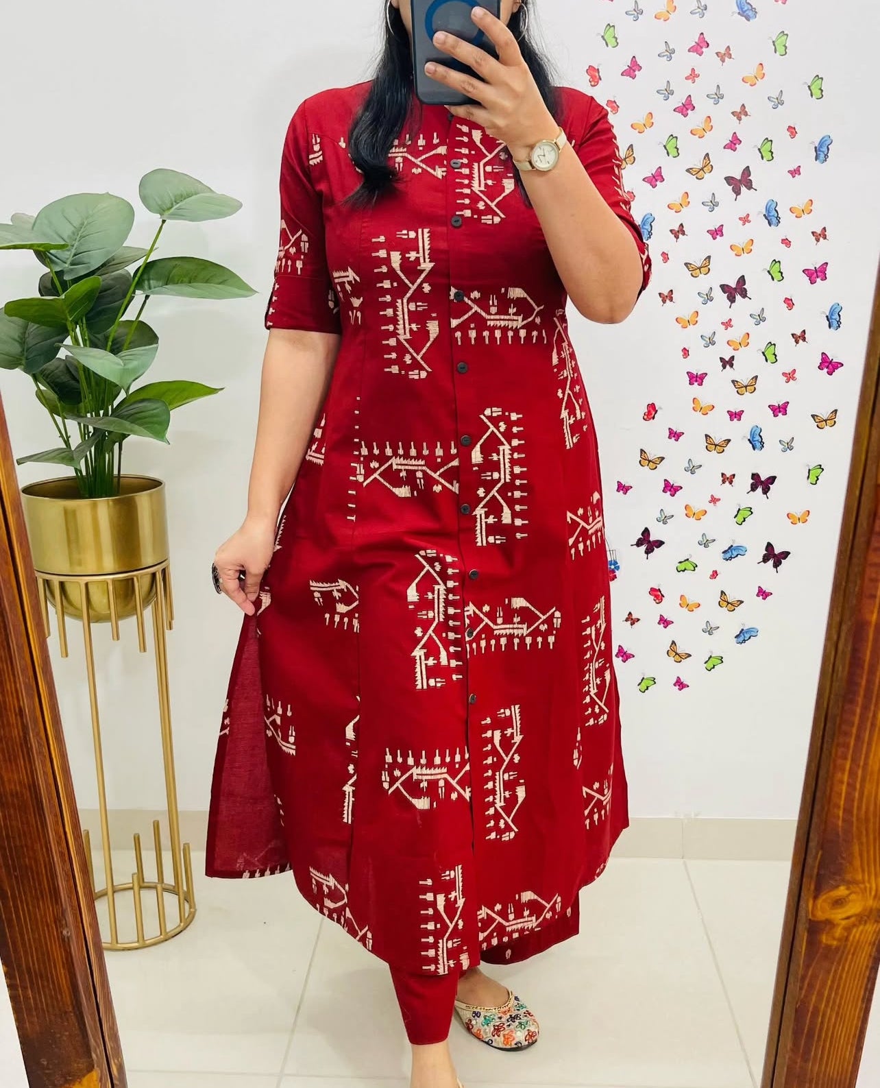 Aaysa Floral Printed Round Neck Pure Cotton Straight Kurta with Trousers