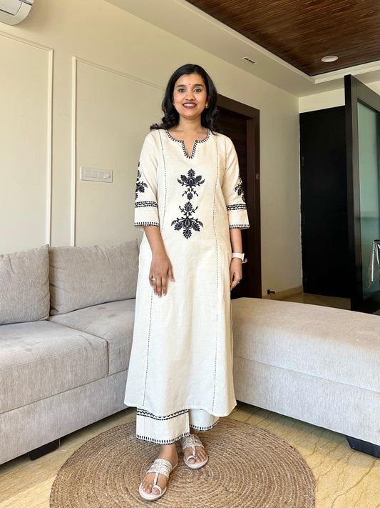 Aaysa Embroidered A-Line Thread Work Pure Cotton Kurta With Trousers